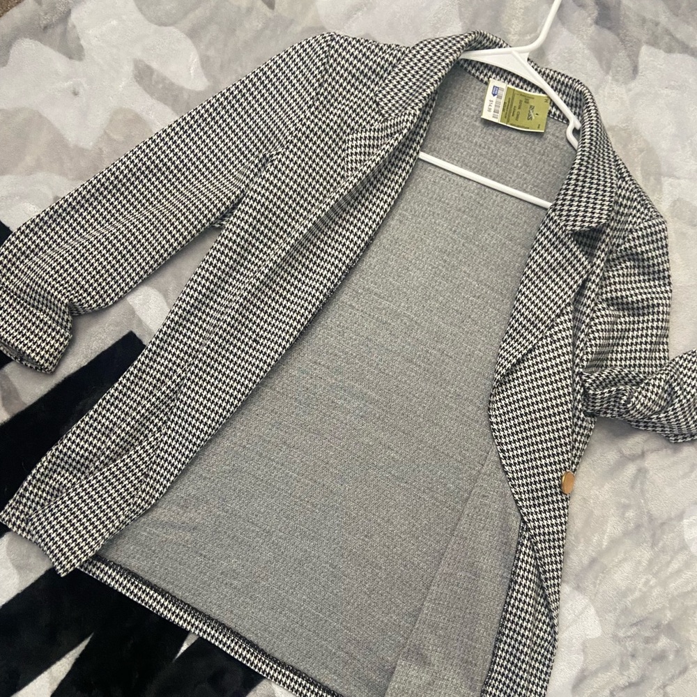 Women’s work blazer never worn